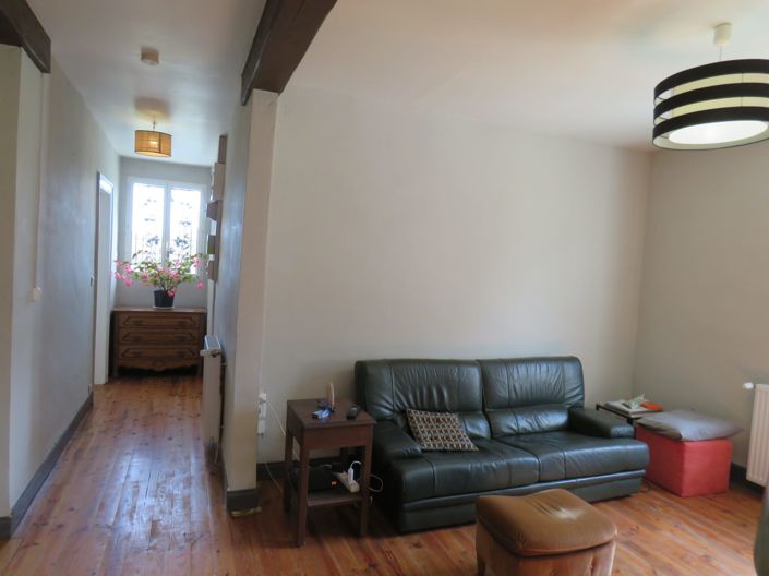 Image No.10-2 Bed House for sale