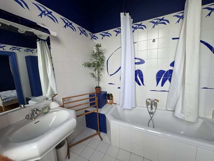 Image No.24-9 Bed House for sale