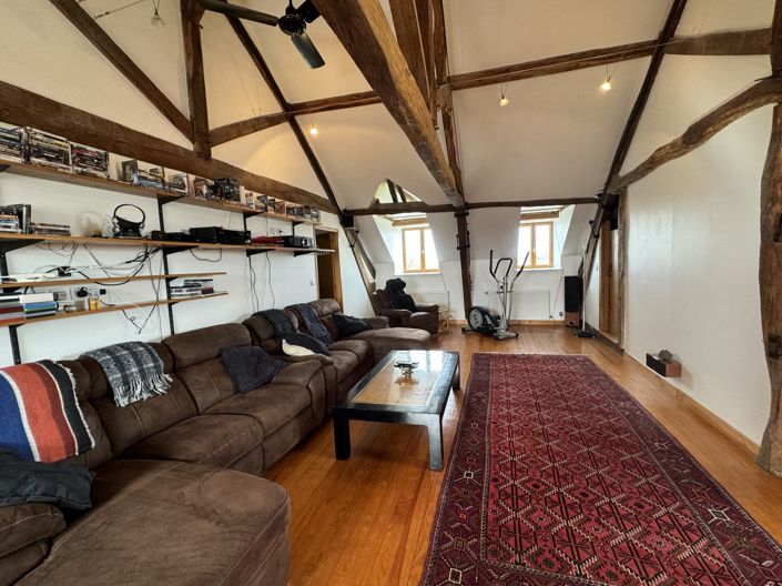 Image No.30-9 Bed House for sale