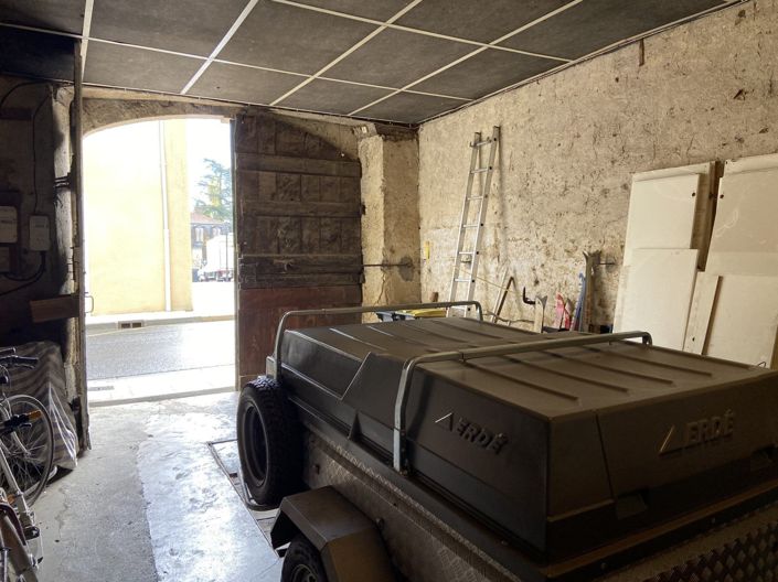 Image No.17-6 Bed House for sale