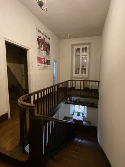 Image No.5-6 Bed House for sale