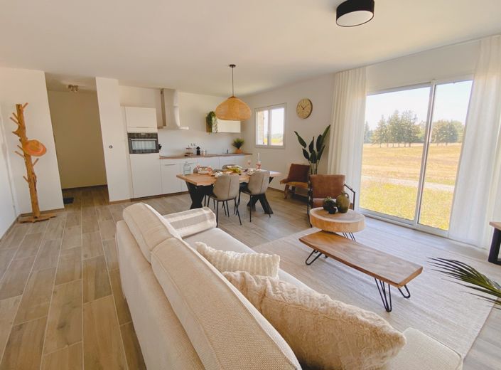 Image No.21-2 Bed Villa for sale