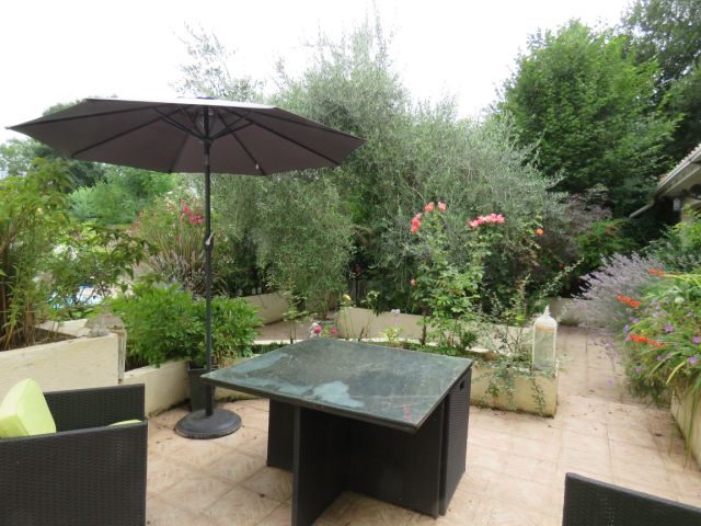 Image No.3-6 Bed House for sale