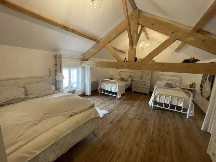 Image No.47-6 Bed House for sale