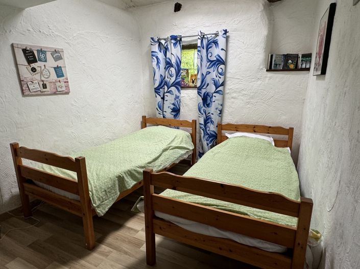 Image No.25-15 Bed House for sale