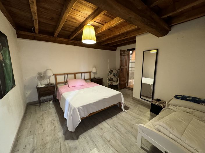 Image No.30-15 Bed House for sale