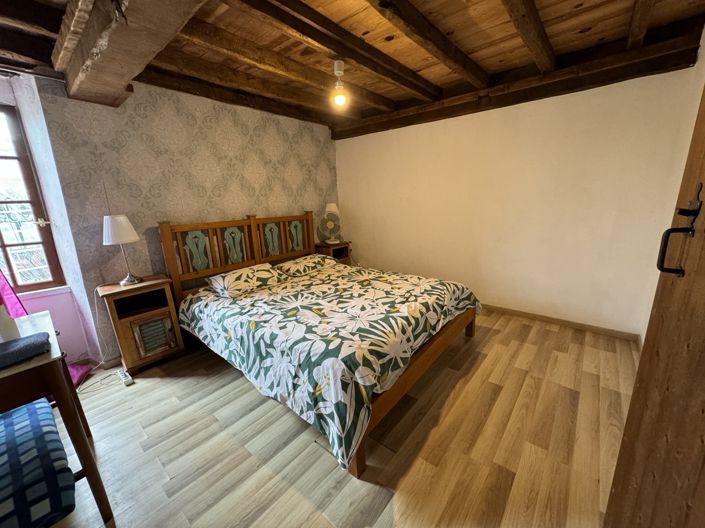 Image No.38-15 Bed House for sale