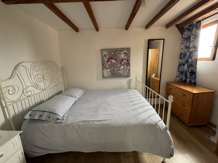 Image No.48-15 Bed House for sale