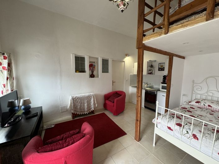 Image No.53-15 Bed House for sale