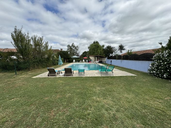 Image No.58-15 Bed House for sale