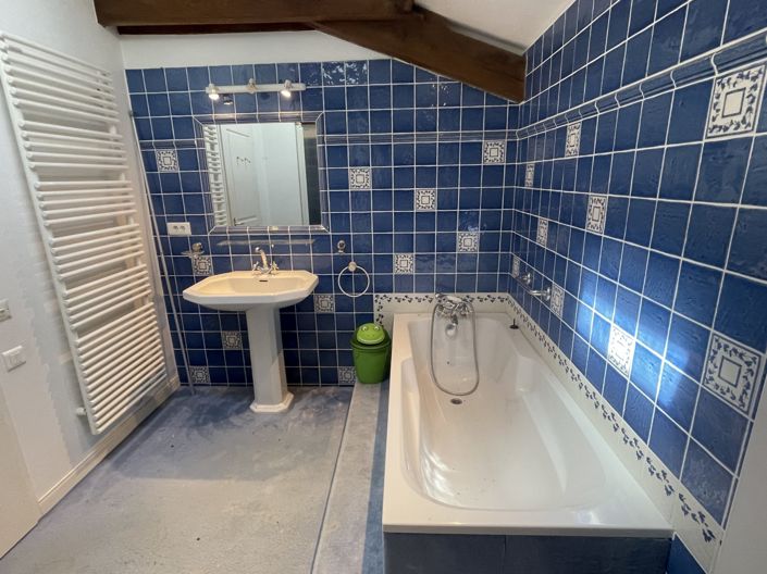 Image No.24-3 Bed Country House for sale