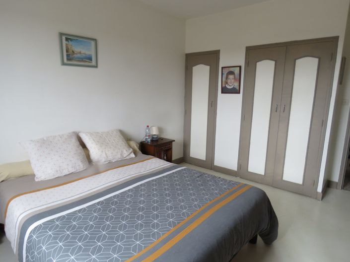 Image No.9-3 Bed House for sale