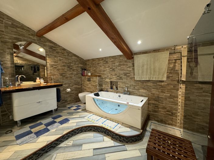 Image No.29-3 Bed House for sale