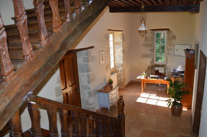 Image No.12-5 Bed House for sale