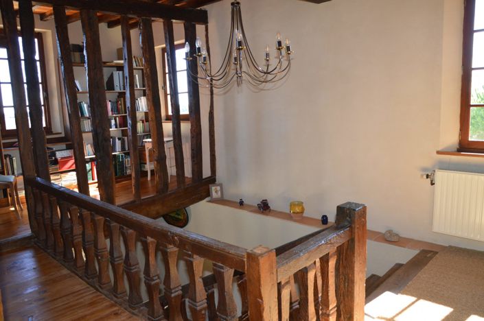 Image No.19-5 Bed House for sale