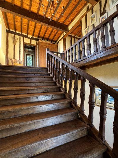 Image No.20-5 Bed House for sale