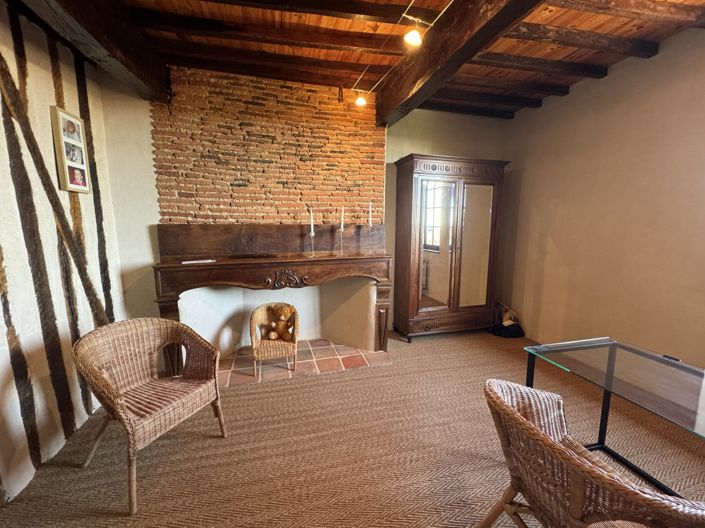 Image No.23-5 Bed House for sale