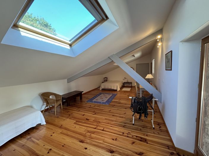 Image No.30-5 Bed House for sale