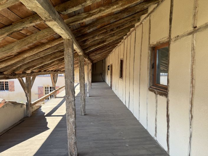 Image No.32-5 Bed House for sale