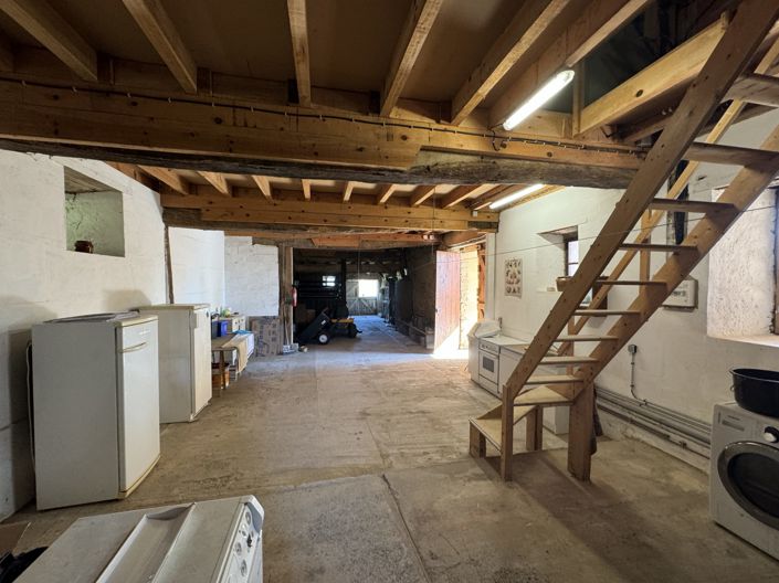 Image No.33-5 Bed House for sale