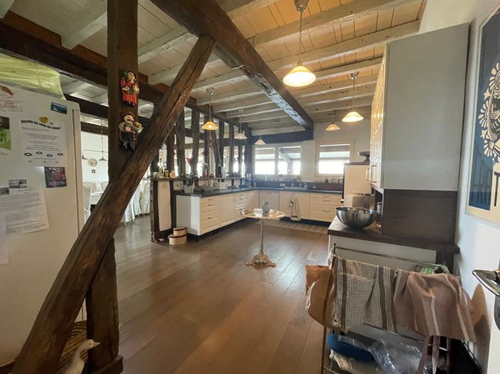 Image No.7-4 Bed House for sale