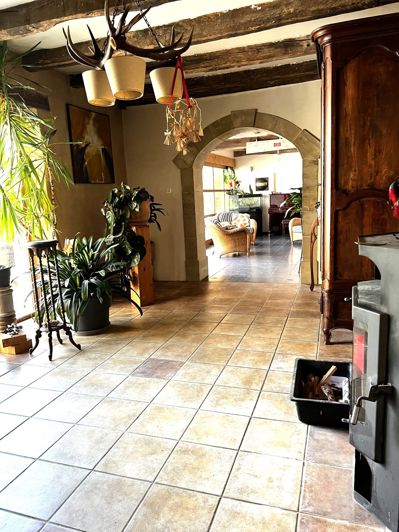 Image No.12-5 Bed House for sale