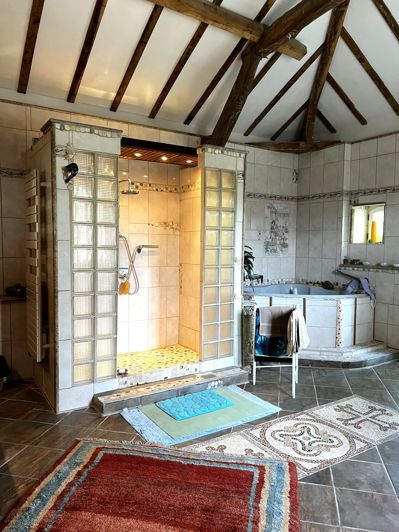 Image No.21-5 Bed House for sale