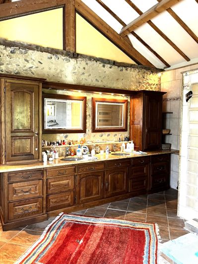 Image No.31-5 Bed House for sale