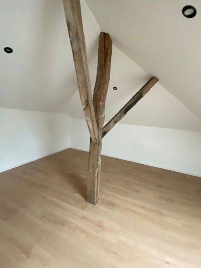 Image No.37-5 Bed House for sale