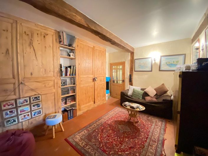 Image No.19-4 Bed House for sale