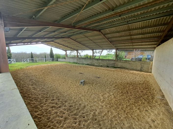 Image No.2-4 Bed House for sale