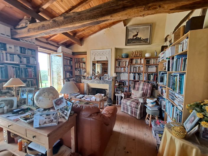 Image No.36-4 Bed House for sale