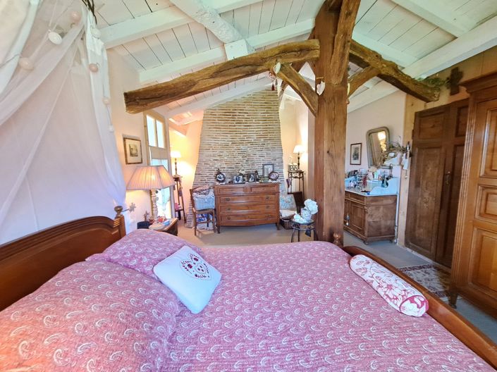 Image No.40-4 Bed House for sale