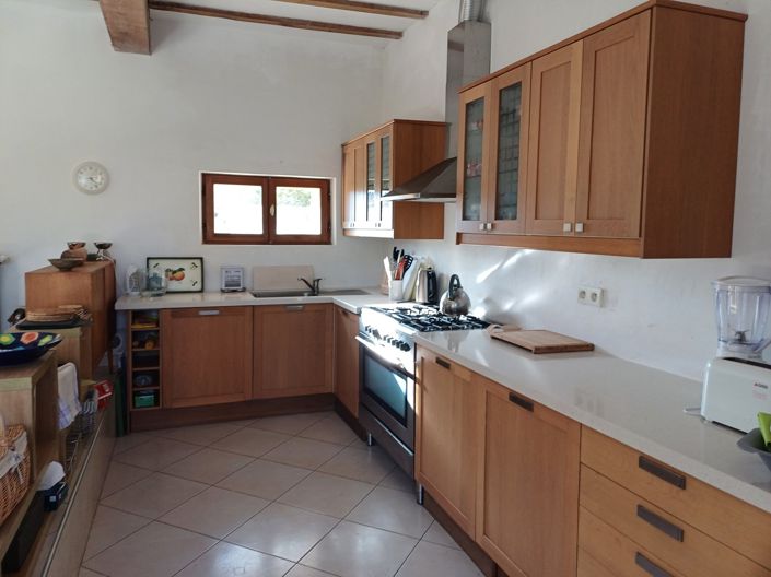 Image No.12-6 Bed House for sale