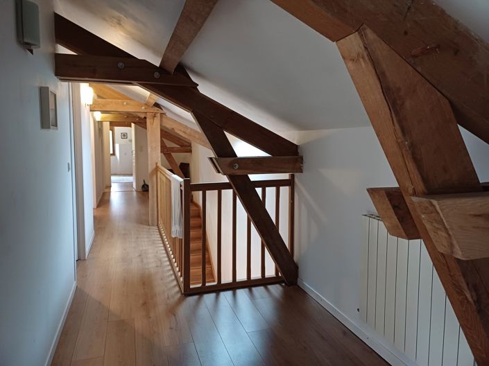 Image No.18-6 Bed House for sale