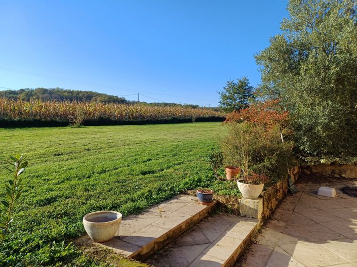 Image No.5-6 Bed House for sale