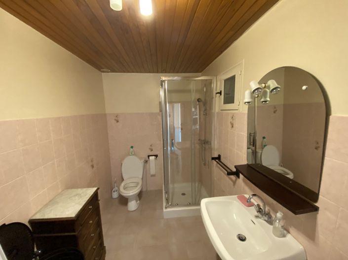 Image No.17-4 Bed House for sale