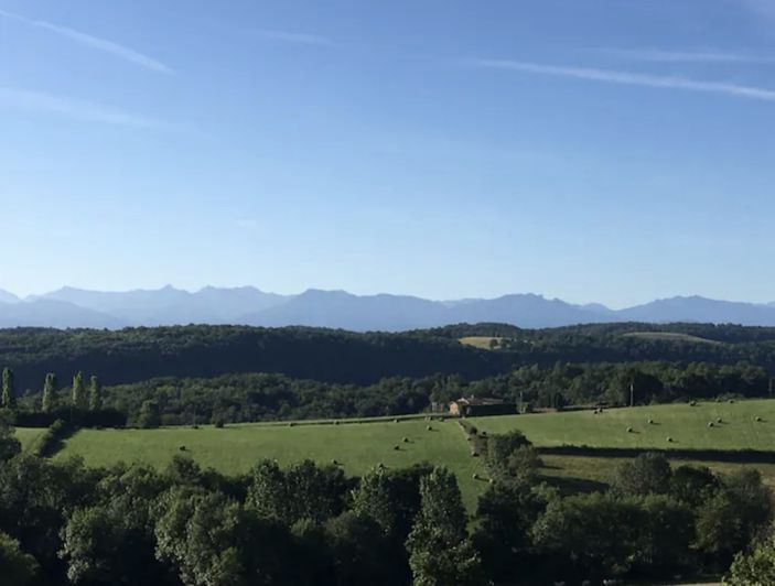 Image No.10-6 Bed House for sale