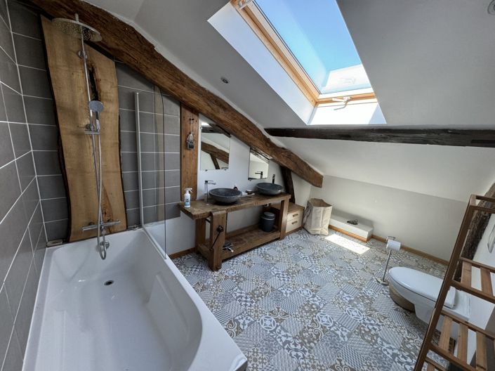 Image No.28-6 Bed House for sale