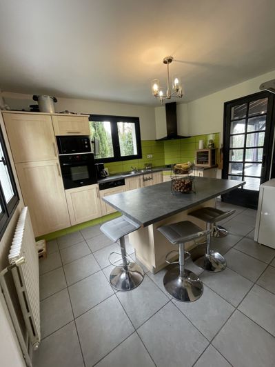 Image No.11-4 Bed House for sale