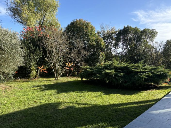 Image No.17-4 Bed House for sale