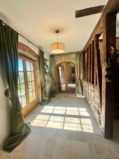 Image No.19-7 Bed House for sale