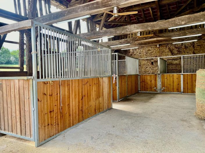 Image No.27-7 Bed House for sale