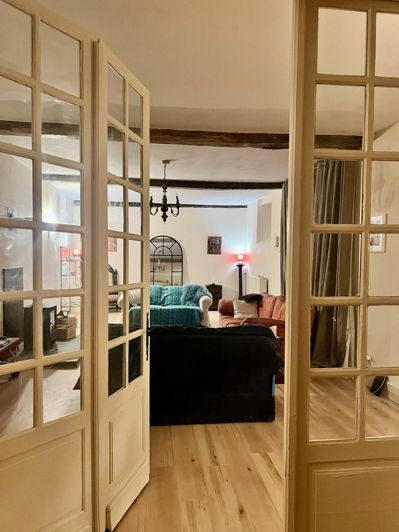 Image No.8-7 Bed House for sale