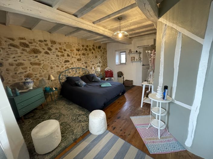 Image No.12-2 Bed House for sale