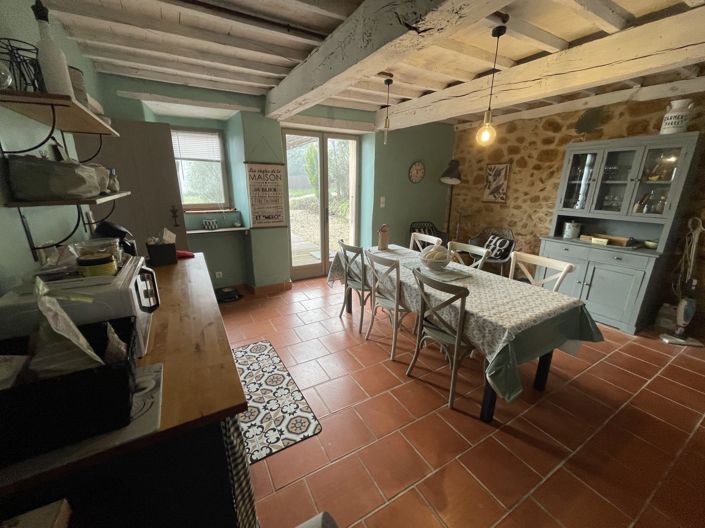 Image No.6-2 Bed House for sale