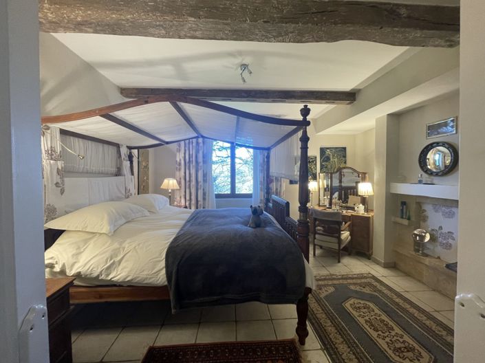 Image No.52-4 Bed House for sale