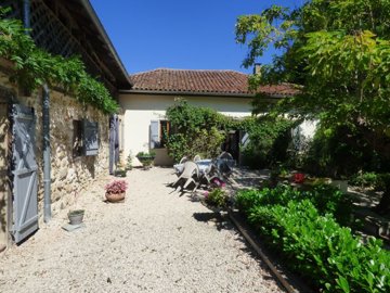 maison-10-pieces-simorre-32420-1737021363-vm3