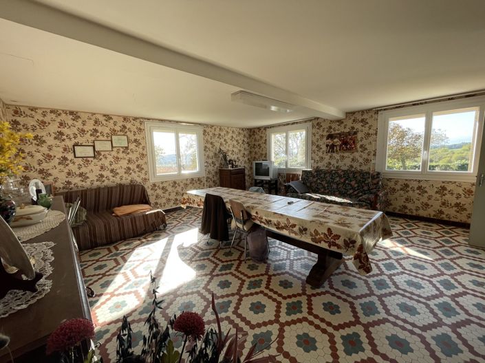 Image No.12-4 Bed House for sale