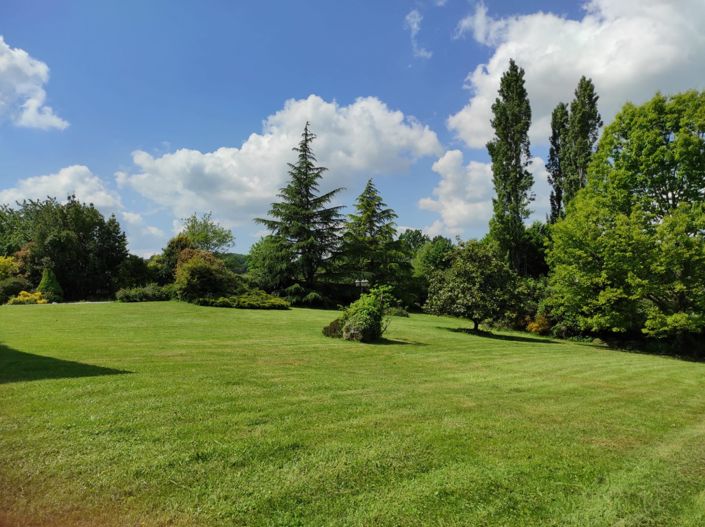 Image No.24-4 Bed House for sale